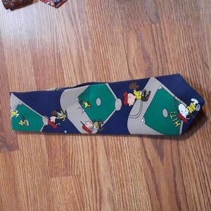 Charlie Brown and Gang baseball tie